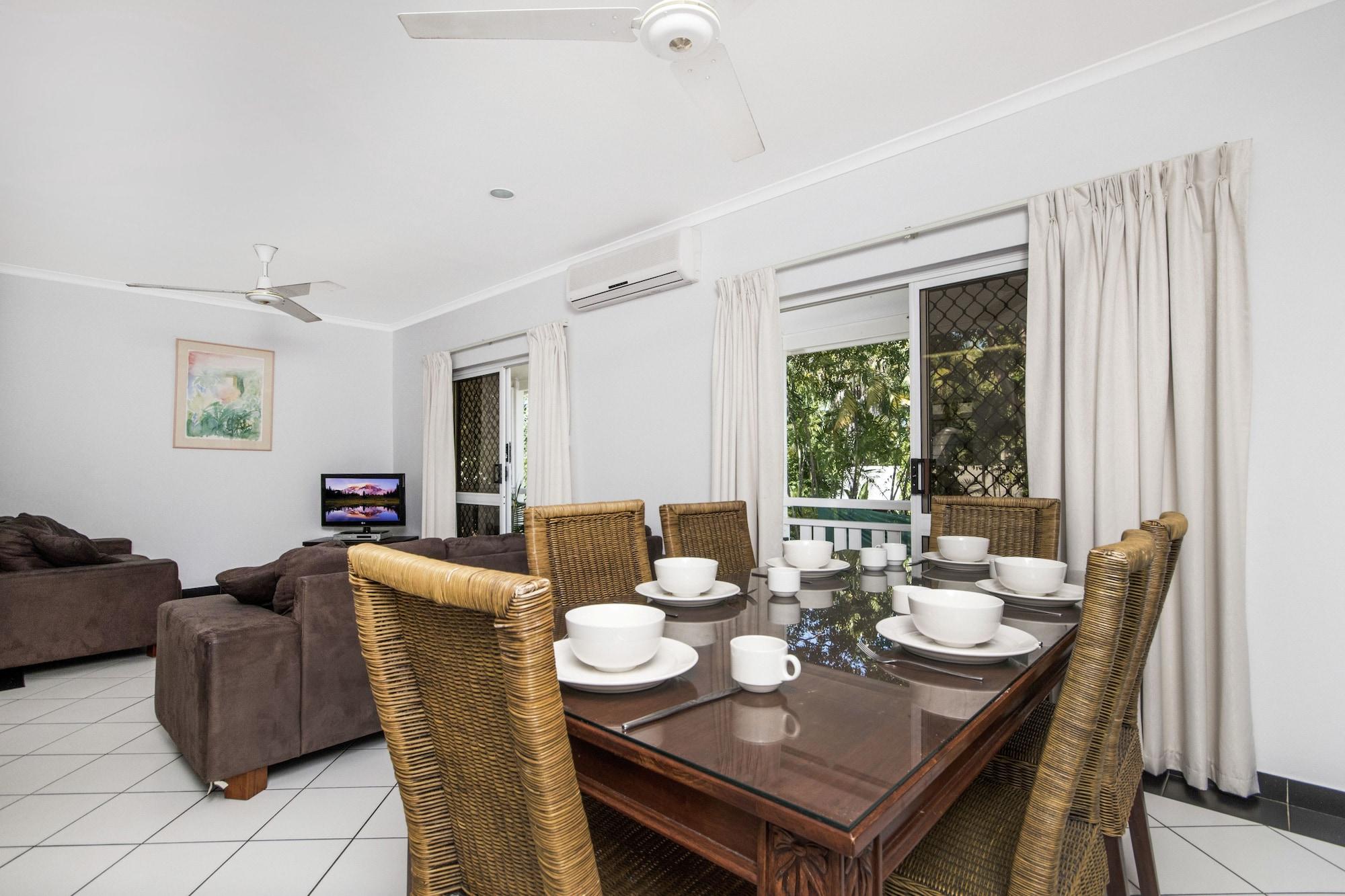 Nimrod Resort Apartments Port Douglas Buitenkant foto