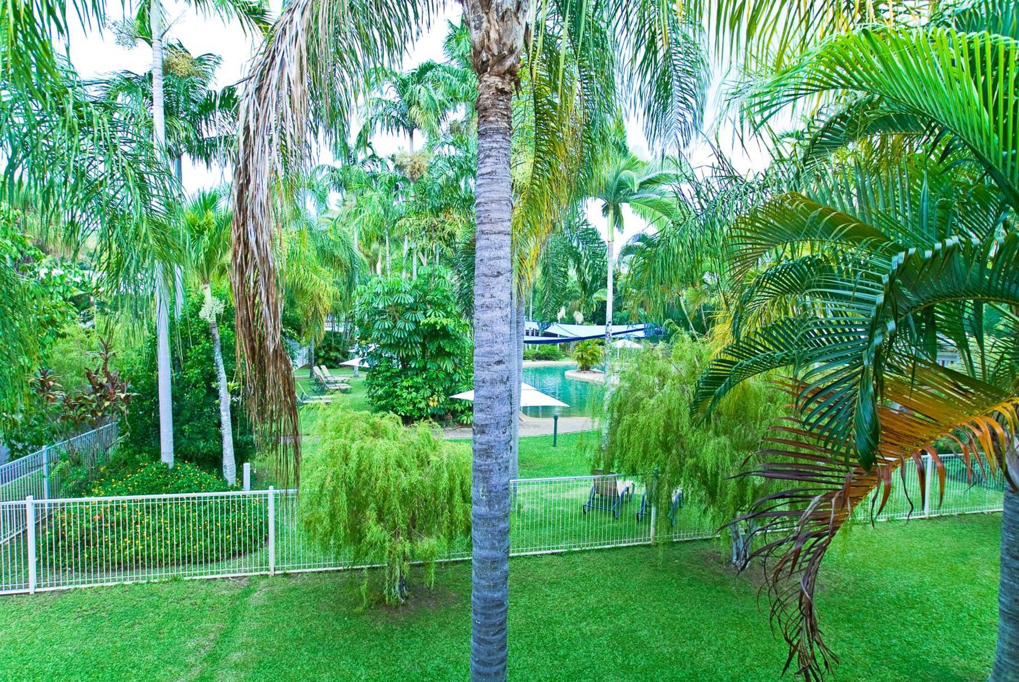 Nimrod Resort Apartments Port Douglas Buitenkant foto